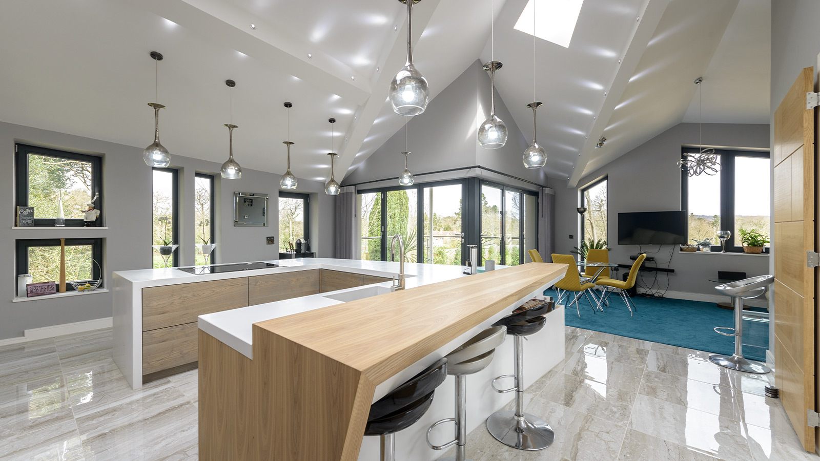 Modern Home With Rolling Roof - Maresfield - 06